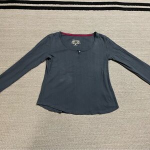 Women’s Long Sleeve Shirt